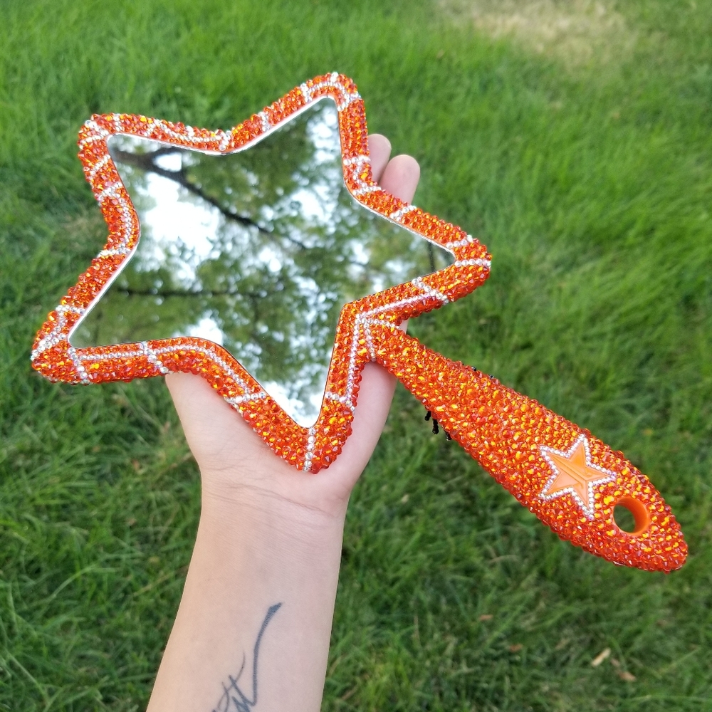 🆕️Jeffree Star, Custom Glow Web Halloween Mirror - Picture 11 of 16